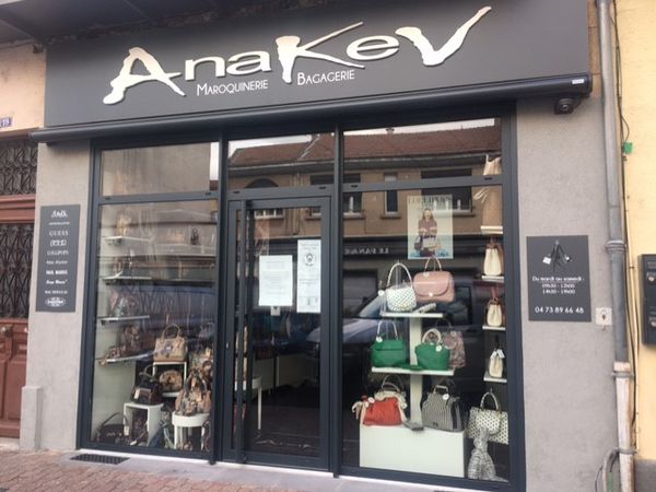 Anakev maroquinerie et article de voyage (détail)