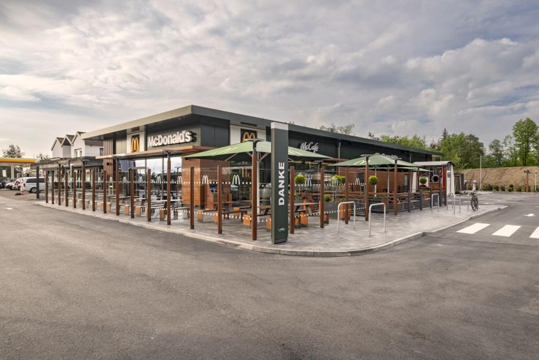 McDonald's, Am Autobahnzubringer in Kronau