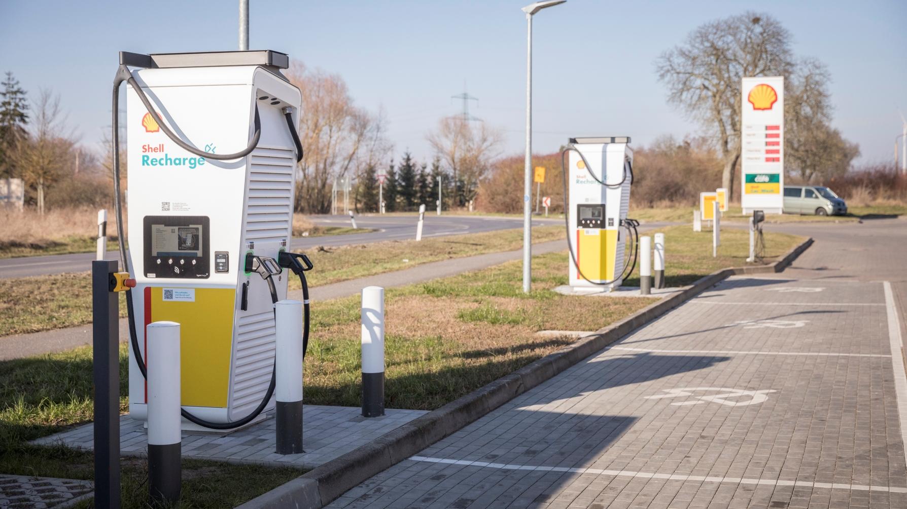 Shell Recharge Charging Station, Prenzlauer Straße in Angermünde