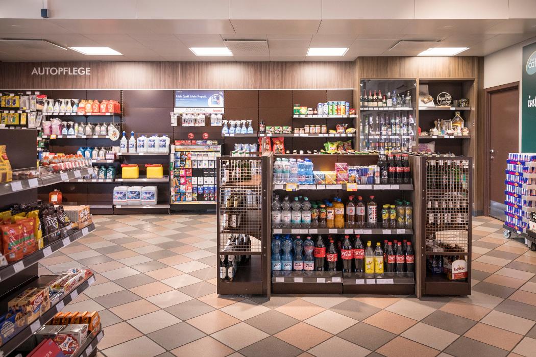 Shell Recharge Charging Station, Prenzlauer Straße in Angermünde