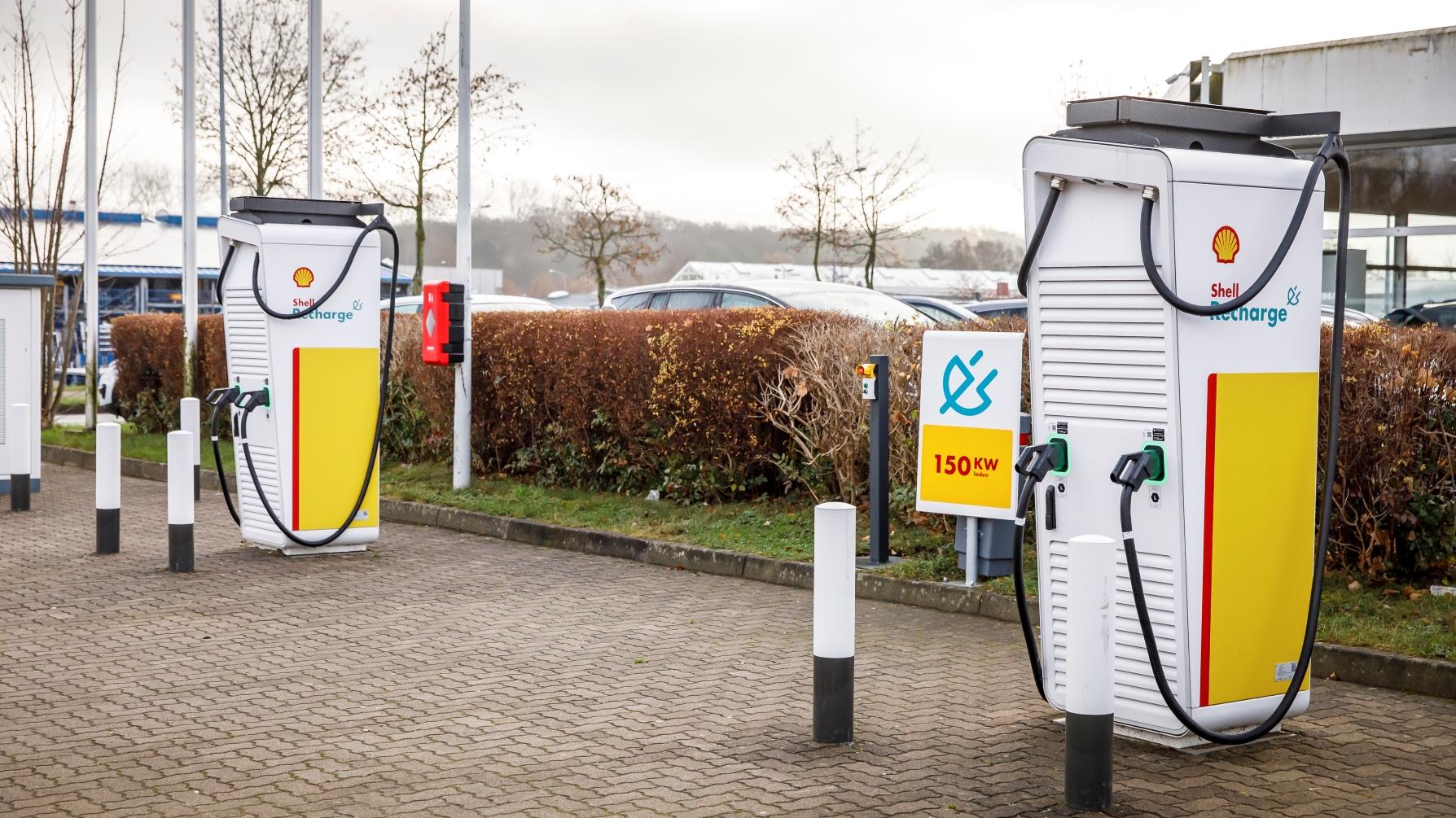 Shell Recharge Charging Station, B105 in Bad Doberan