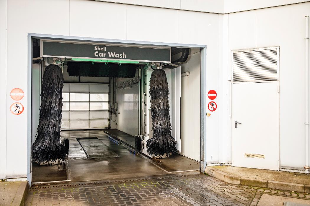 Shell Recharge Charging Station, B105 in Bad Doberan