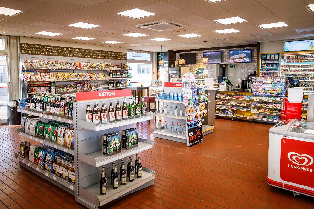 Shell Recharge Charging Station, B105 in Bad Doberan