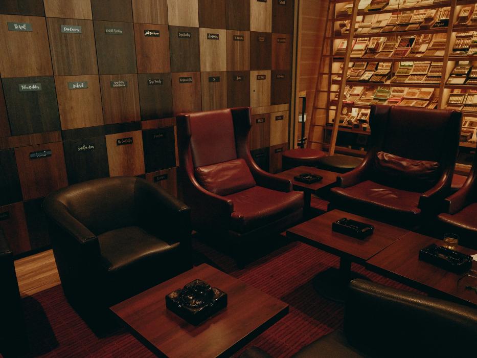 Empire Social Lounge (Downtown Dadeland) Logo