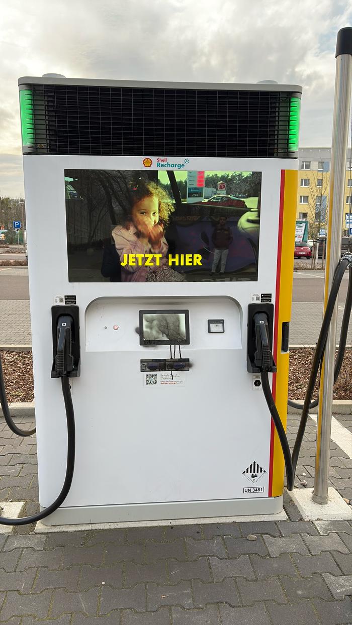 Shell Recharge Charging Station, Lunochodstraße in Magdeburg