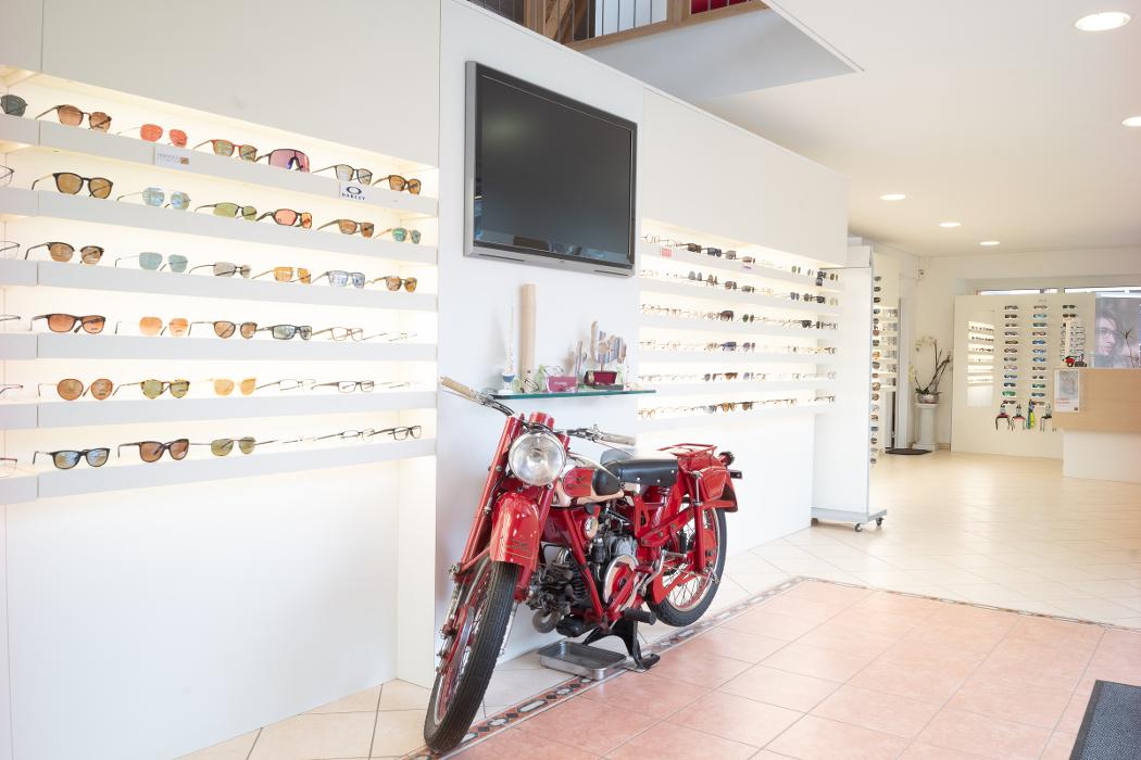 ChrissOptique Sàrl, Route de la Coula in Châtel-Saint-Denis