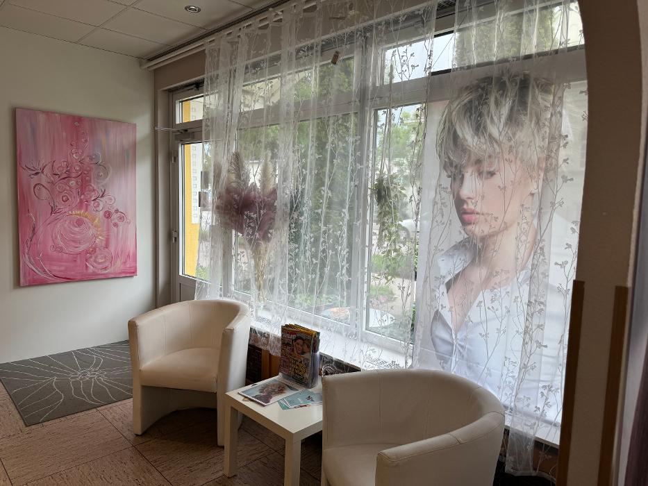 Ihr Friseur, Bahnhofstraße in Tulln an der Donau