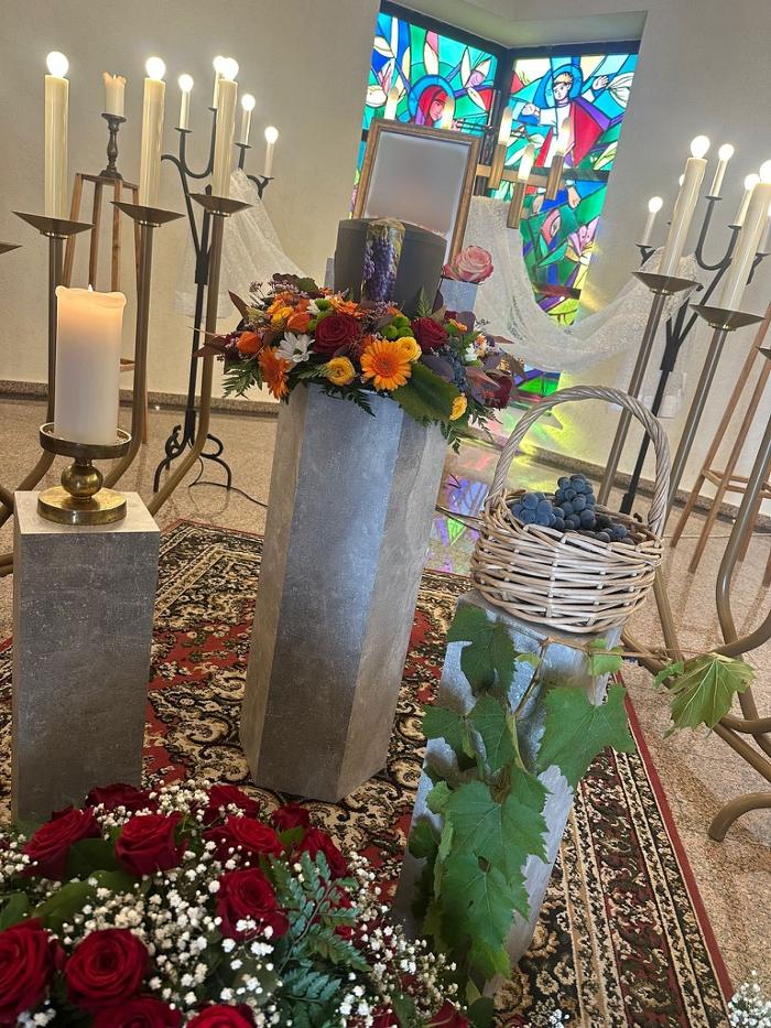 Bestattung Anna Maria Pein Gnas, Obergnas in Obergnas