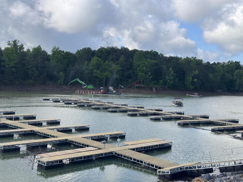 OASIS COVE MARINA & LODGING - Dandridge, TN