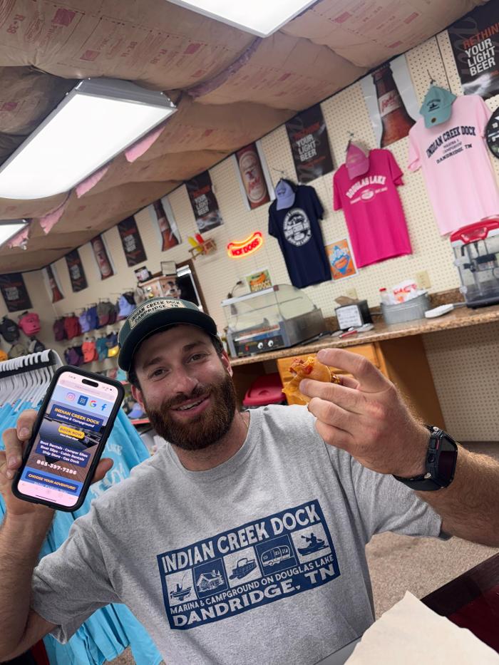 OASIS COVE MARINA & LODGING - Dandridge, TN