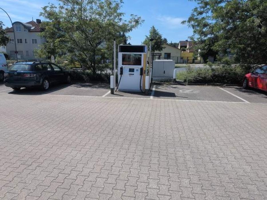 Shell Recharge Charging Station, Oranienburger Straße in Berlin