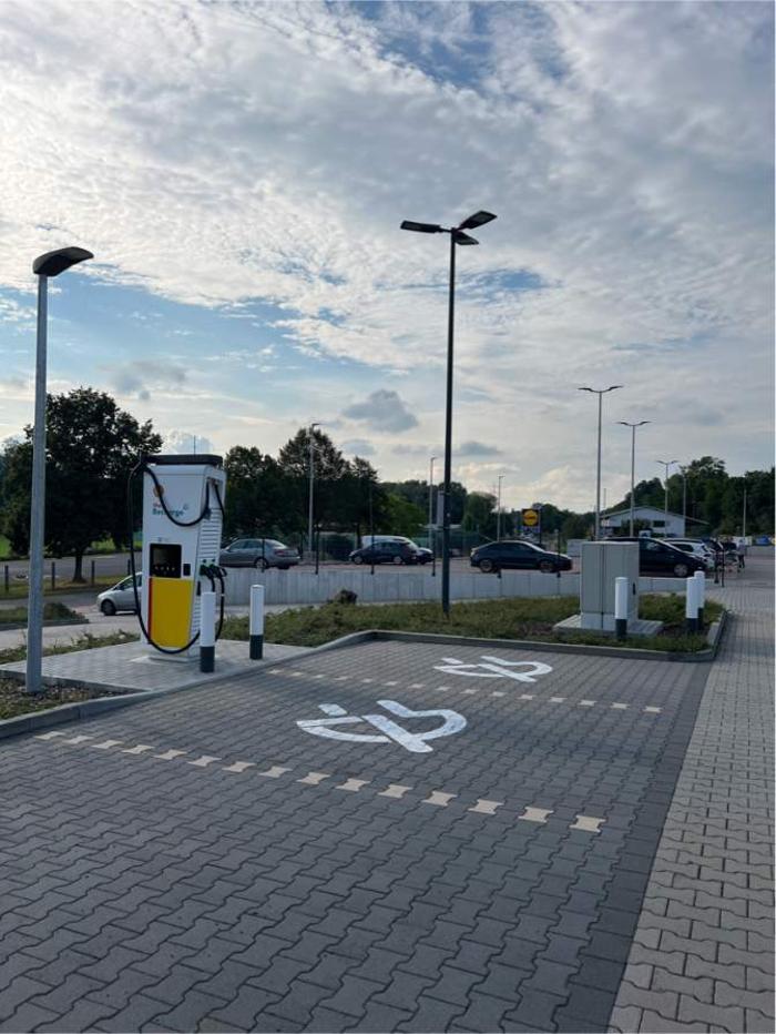 Shell Recharge Charging Station, Wössinger Straße in Walzbachtal