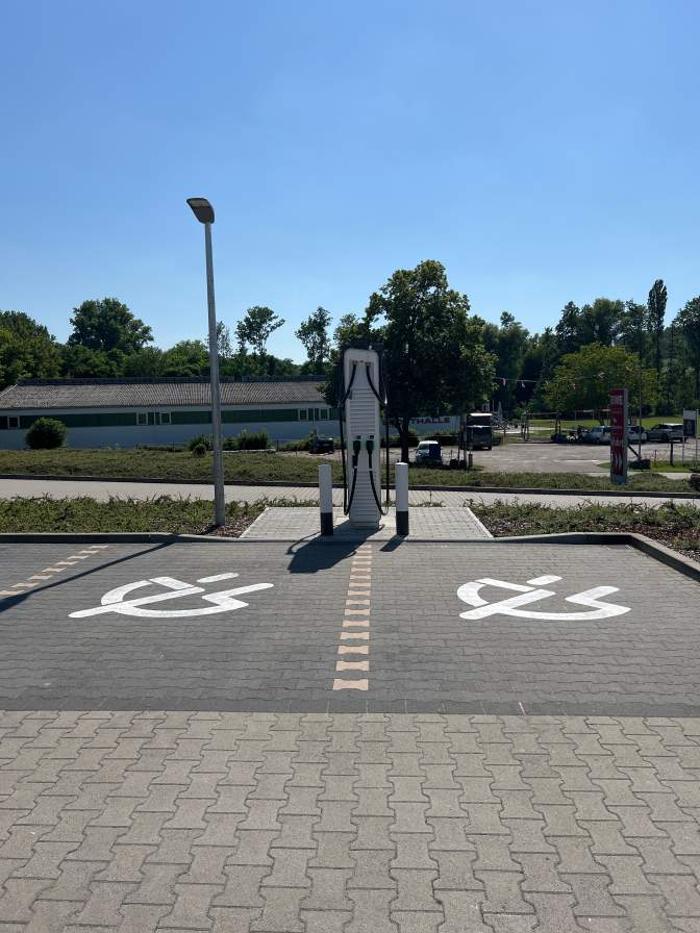 Shell Recharge Charging Station, Wössinger Straße in Walzbachtal