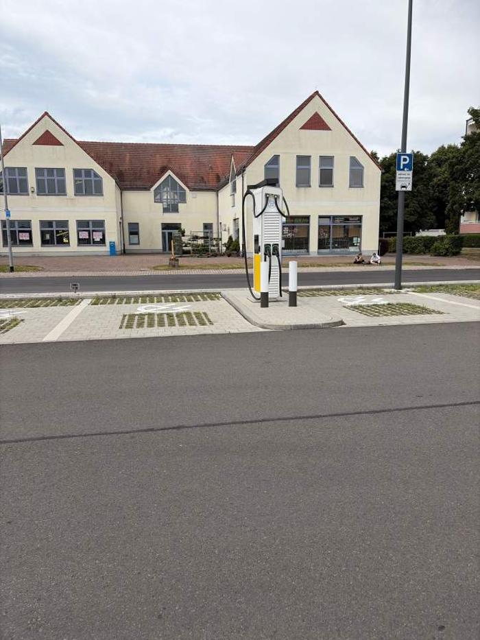 Shell Recharge Charging Station, Liebenwerder Str. in Falkenberg-Elster