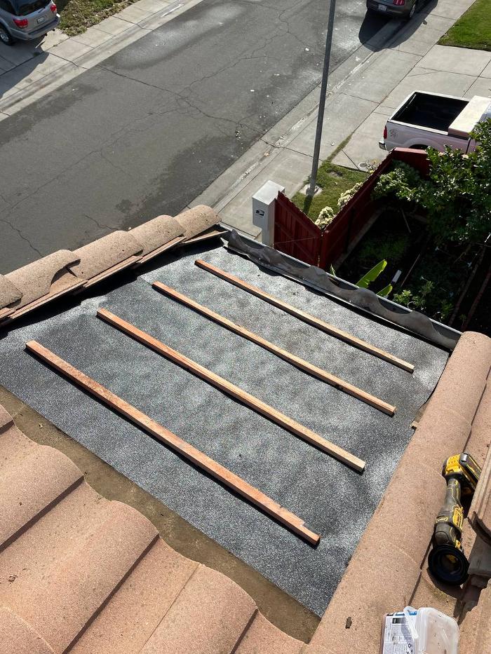 Spring Roofing Inc. Image