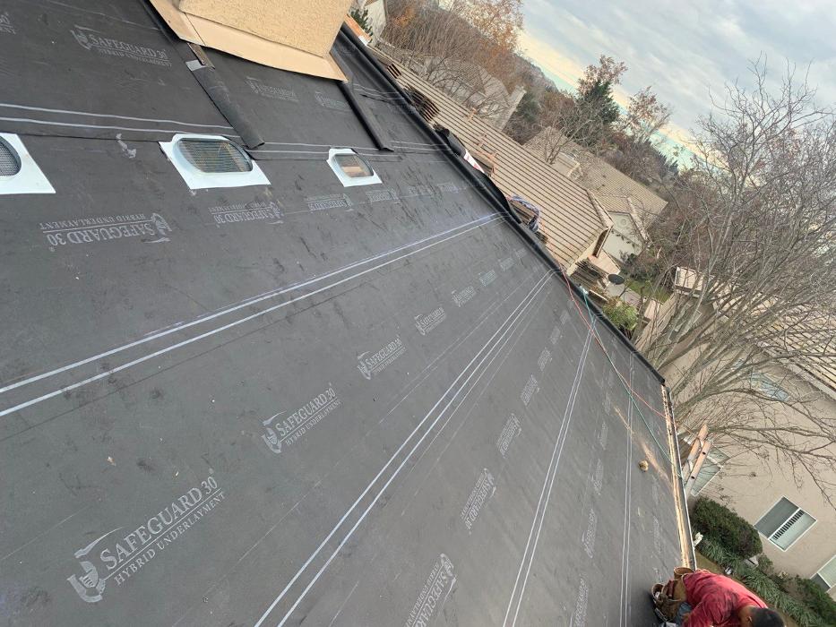 Spring Roofing Inc. Image
