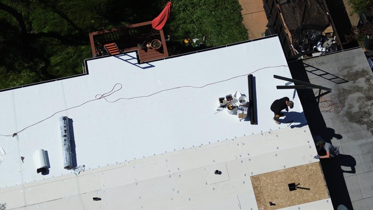 Spring Roofing Inc. Image