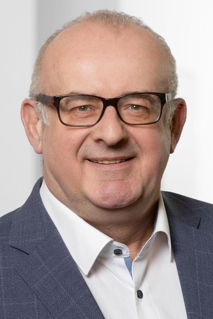 ERGO Versicherung Jürgen Ferdinand Müller, Rheinstraße in Gau-Algesheim