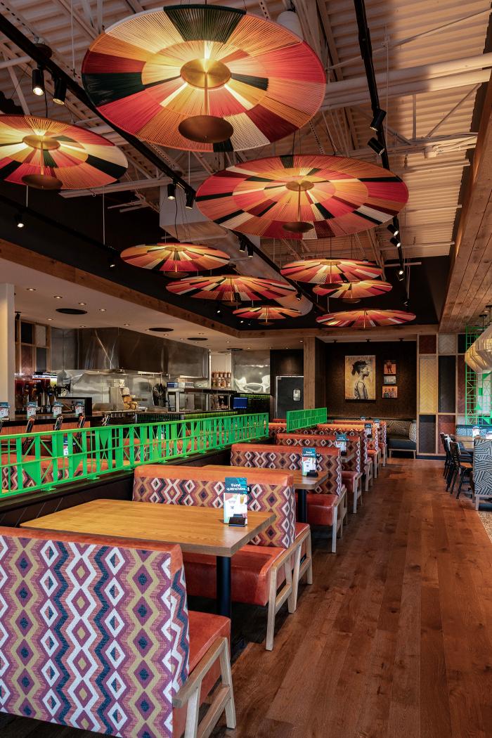 Nando's PERi-PERi Image