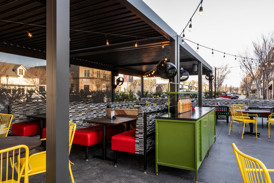 Nando's PERi-PERi Image