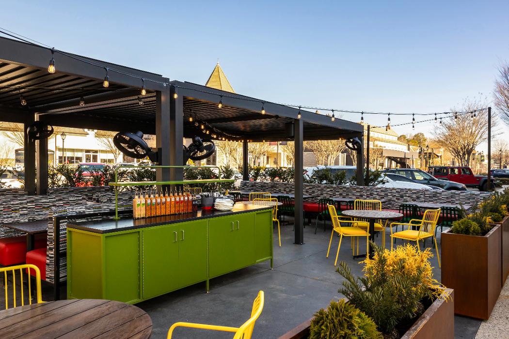 Nando's PERi-PERi Image