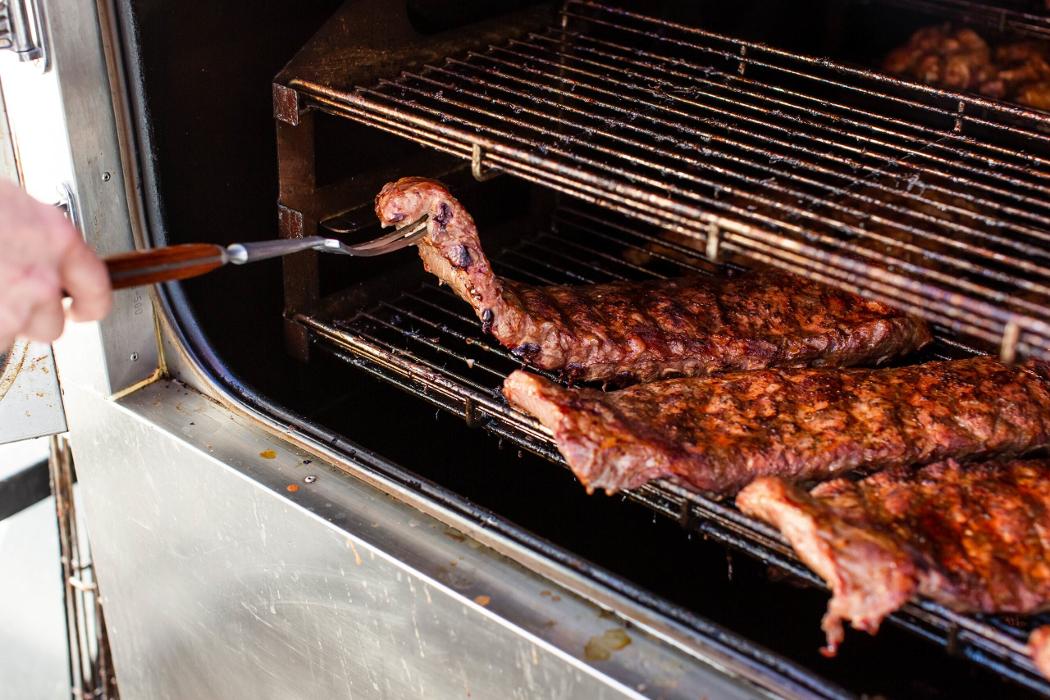 Willie Jewell's Old School Bar-B-Q - Tallahassee, FL