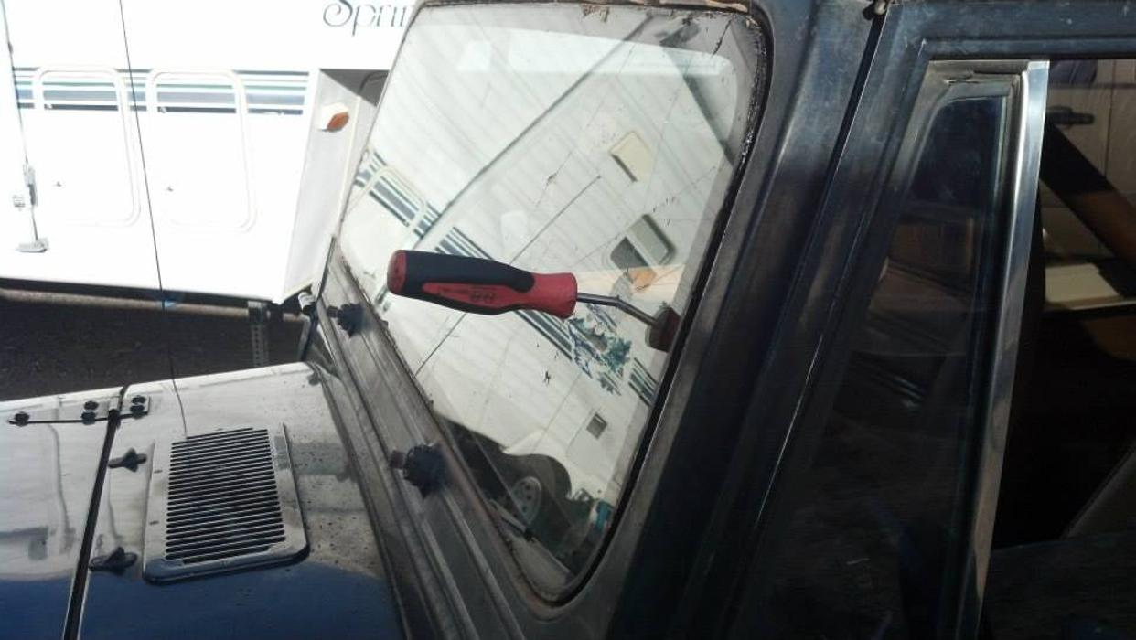 RW Auto Glass - Queen Creek, AZ