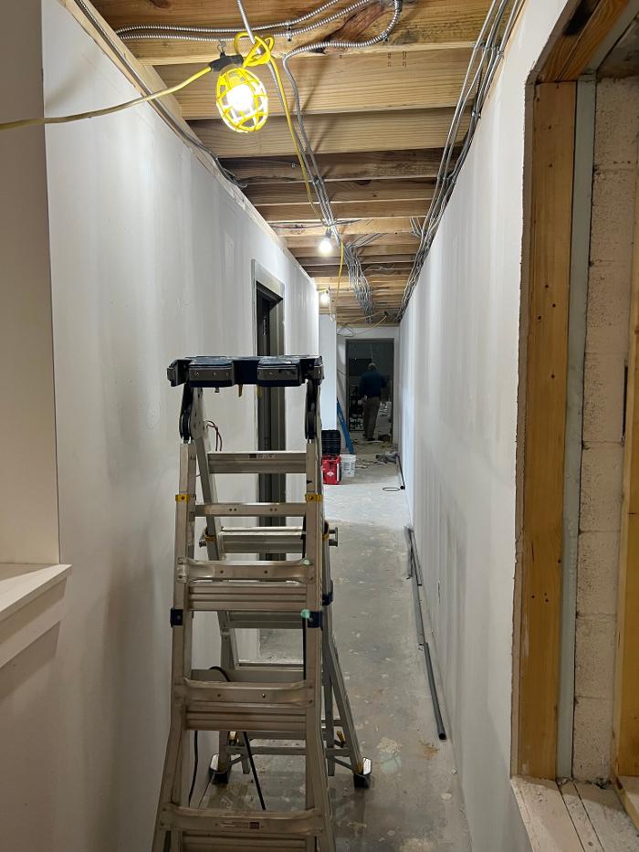 HCC GROUP HOLDINGS, LLC Logo