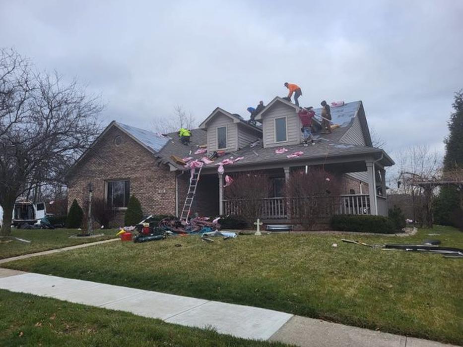 Maximum Effort Roofing - Amo, IN