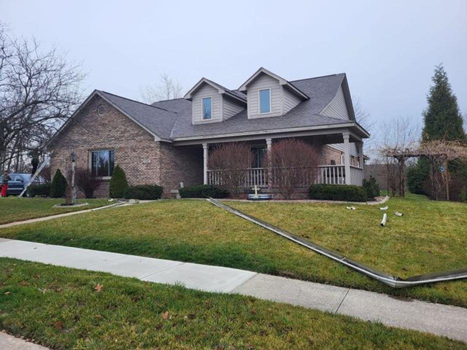 Maximum Effort Roofing - Amo, IN