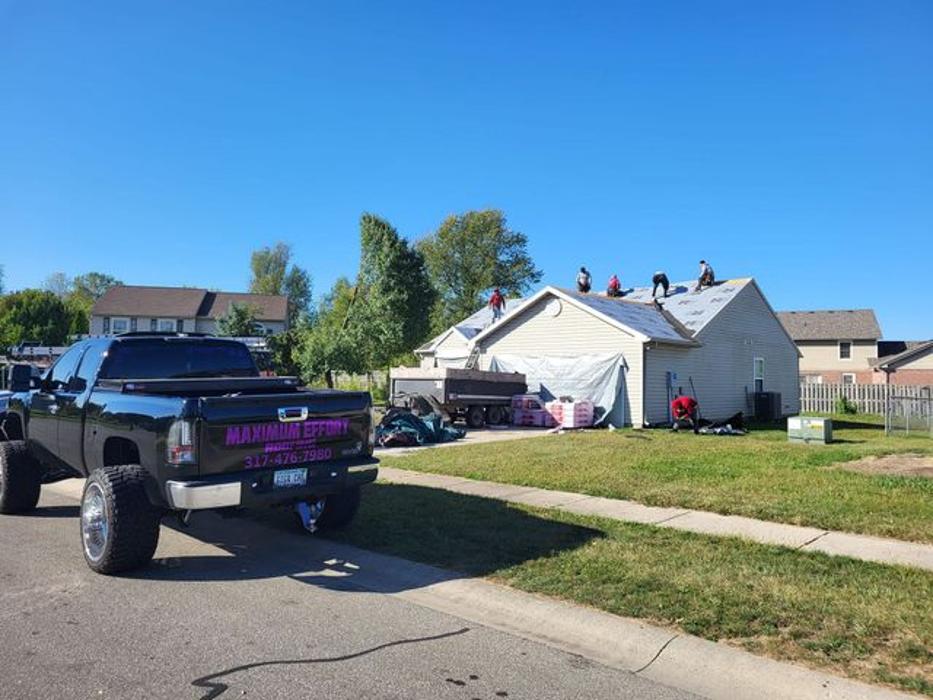 Maximum Effort Roofing - Amo, IN