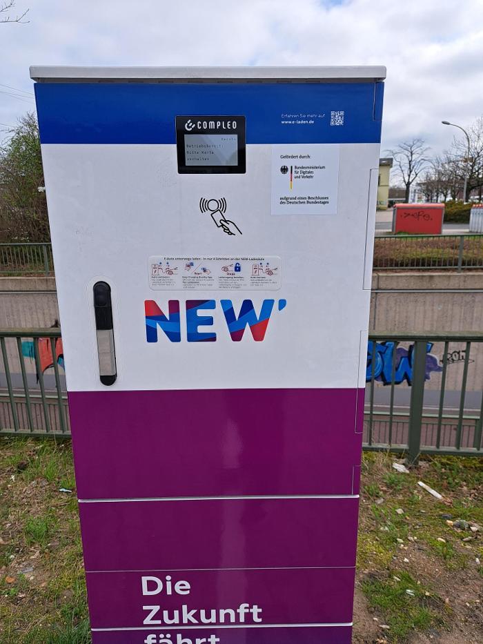 NEW Energie-Ladestation, Ladestraße in Korschenbroich