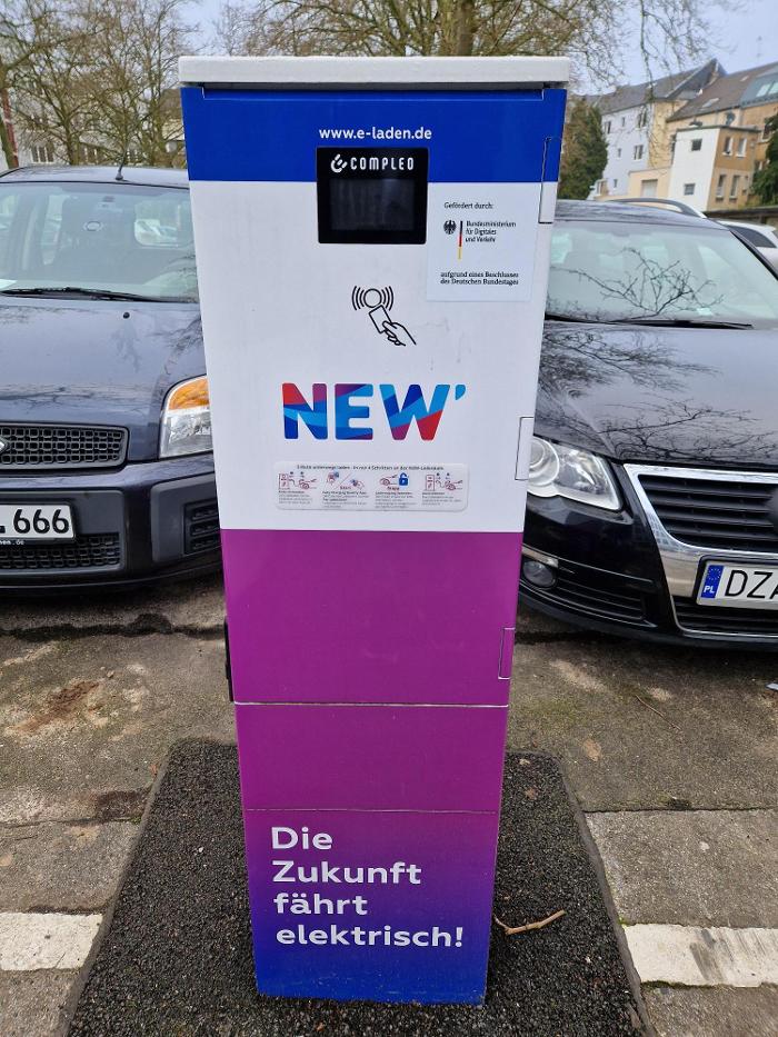 NEW Energie-Ladestation, Sittardstraße in Mönchengladbach