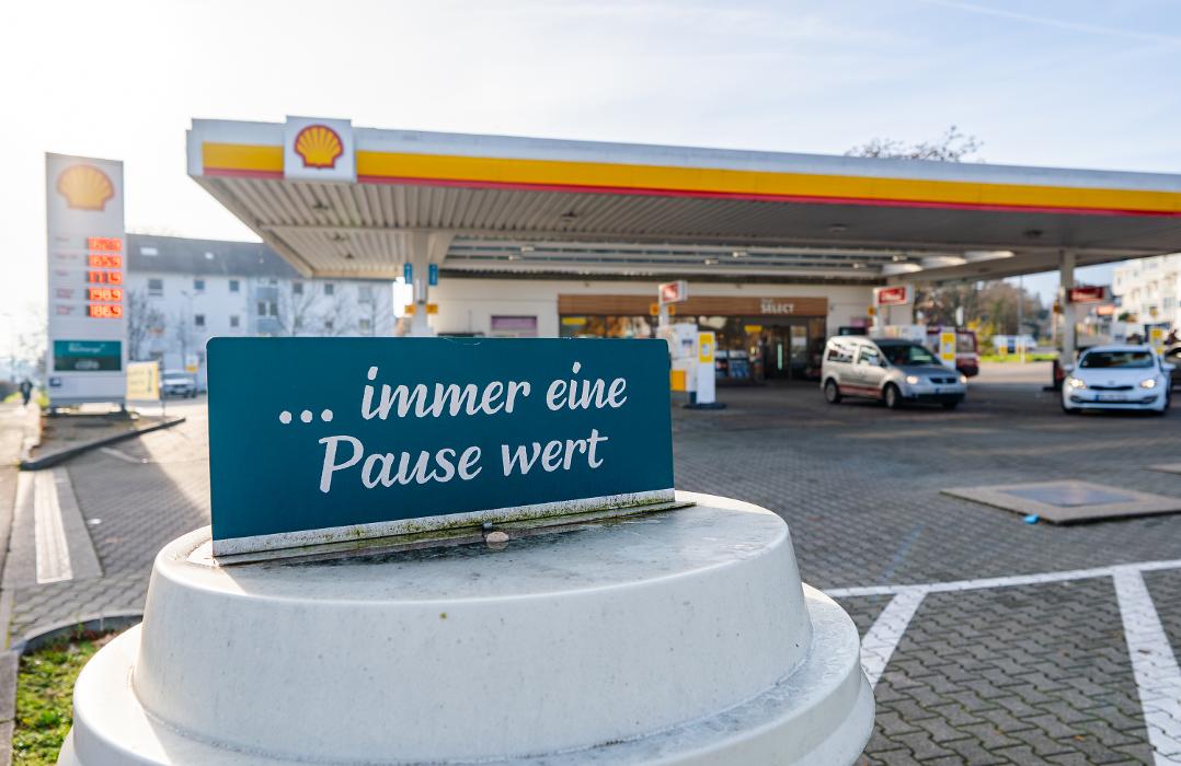 Shell Recharge Charging Station, Mußbacher Landstraße in Neustadt an der Weinstraße