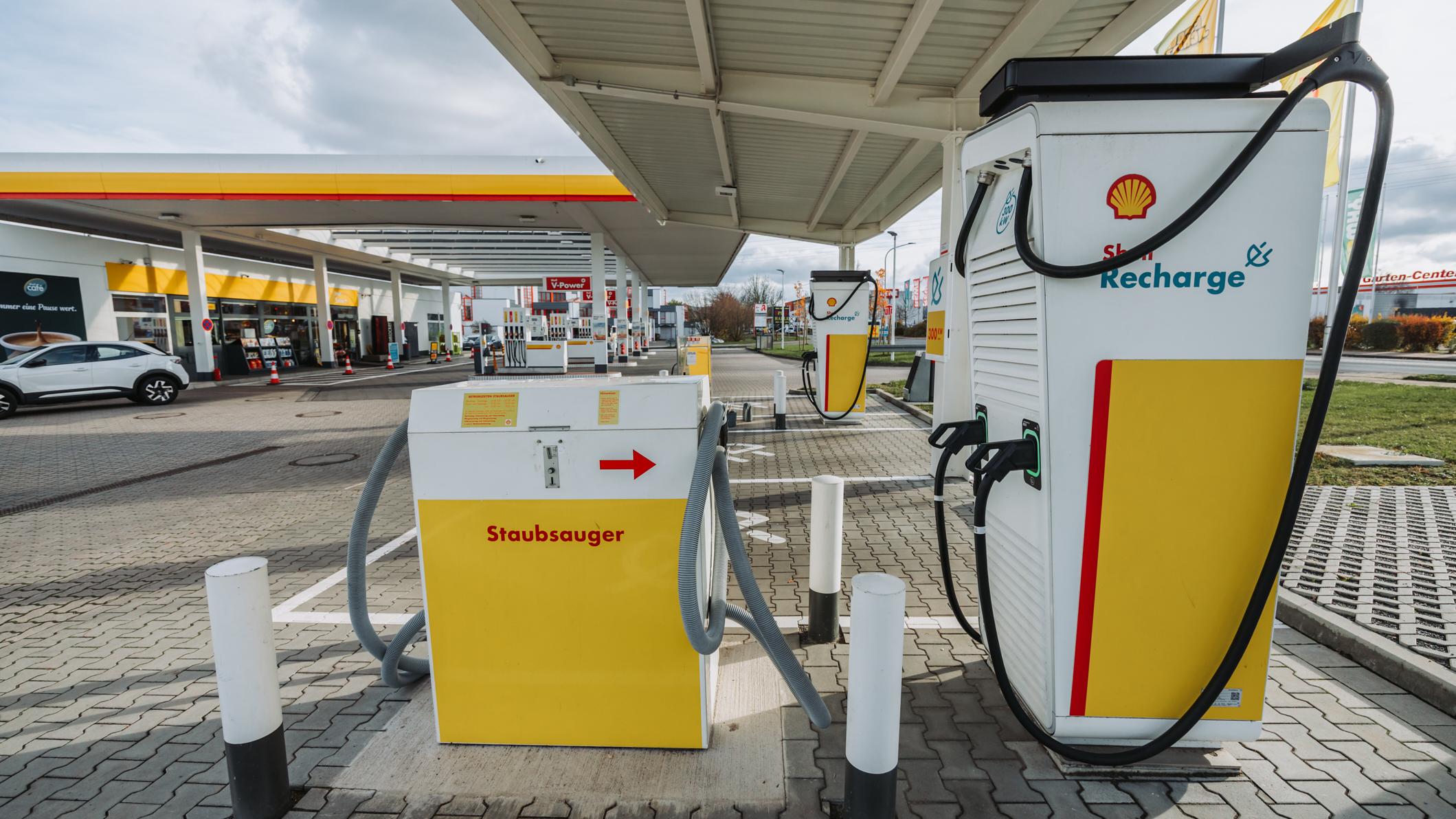 Shell Recharge Charging Station, Georg-August-Zinn-Straße in Groß-Umstadt