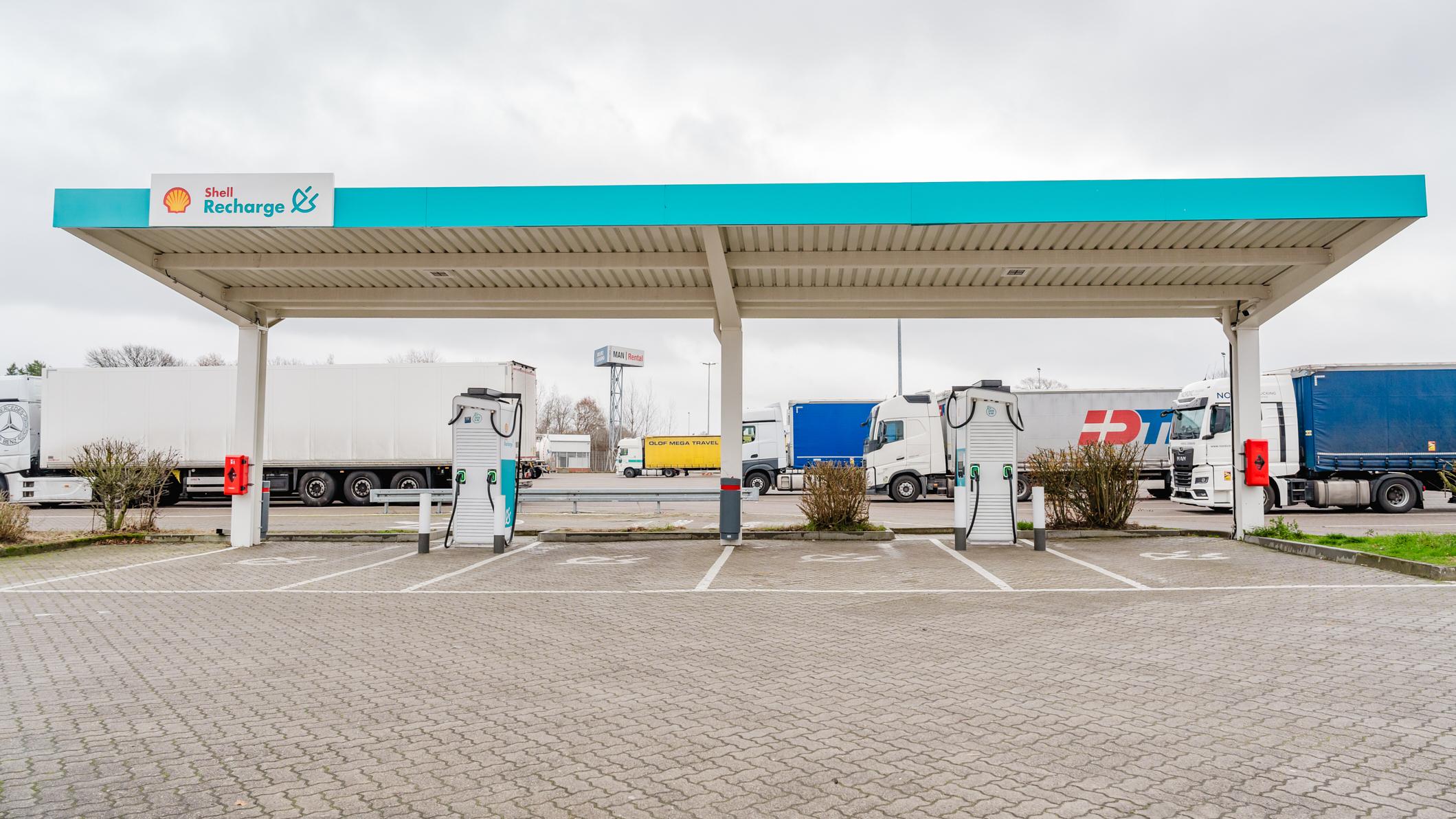 Shell Recharge Charging Station, Hansestraße in Sittensen
