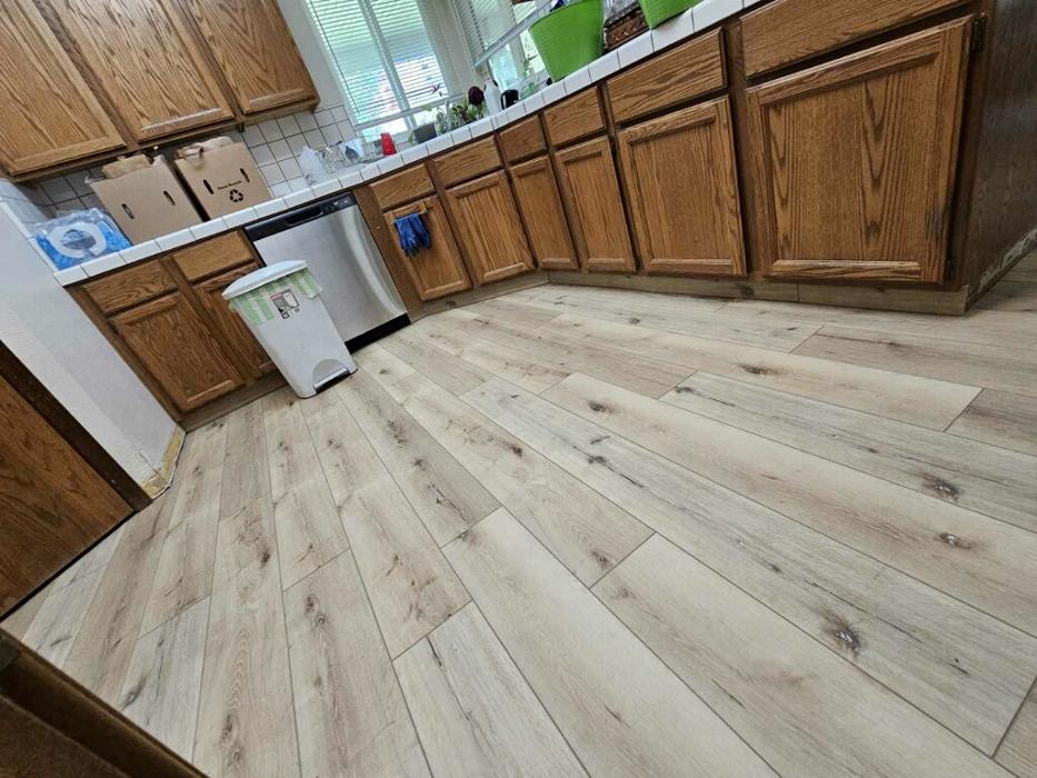 Bakers Flooring - Hanford, CA