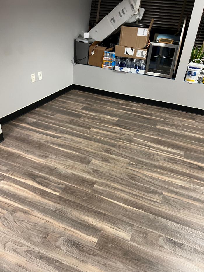 Bakers Flooring - Hanford, CA