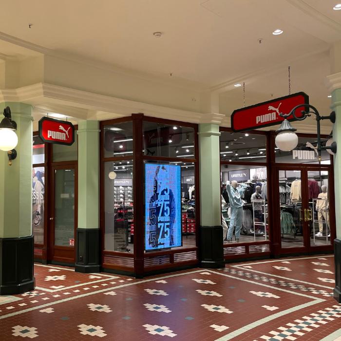 PUMA Outlet Salzburg, Kasernenstraße in Himmelreich