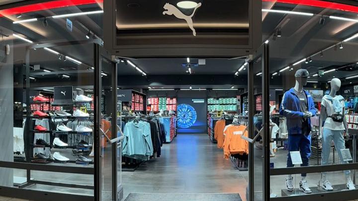 PUMA Outlet Parndorf, Designer-Outlet-Straße in Parndorf