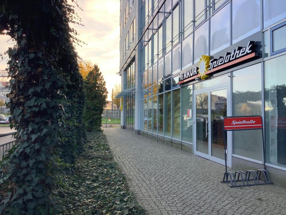 MERKUR SPIELHALLE Leipzig, Torgauer Platz in Leipzig