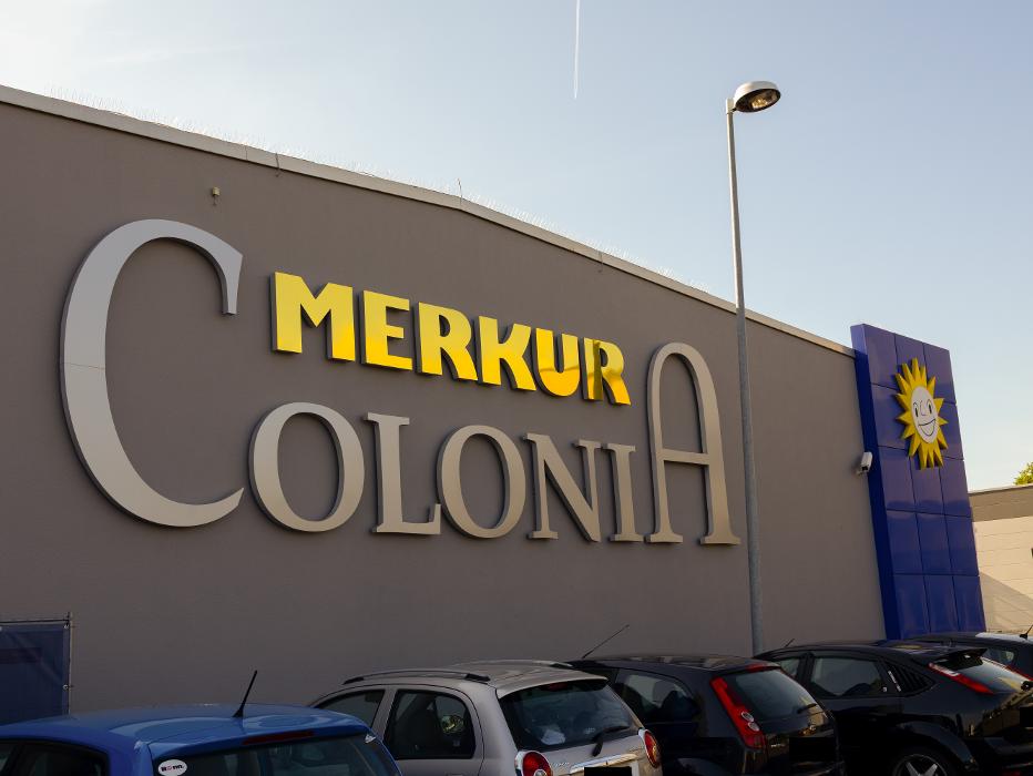 MERKUR SPIELHALLE Köln, Rolshover Straße in Köln