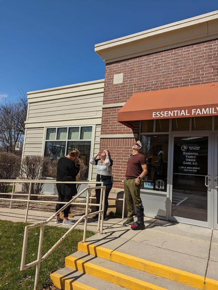 Essential Family Vision Care - De Forest, WI