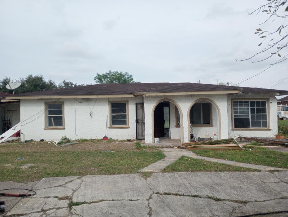 Lone Star Roofing N Solar - McAllen, TX