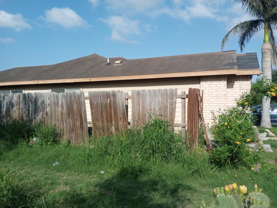 Lone Star Roofing N Solar - McAllen, TX