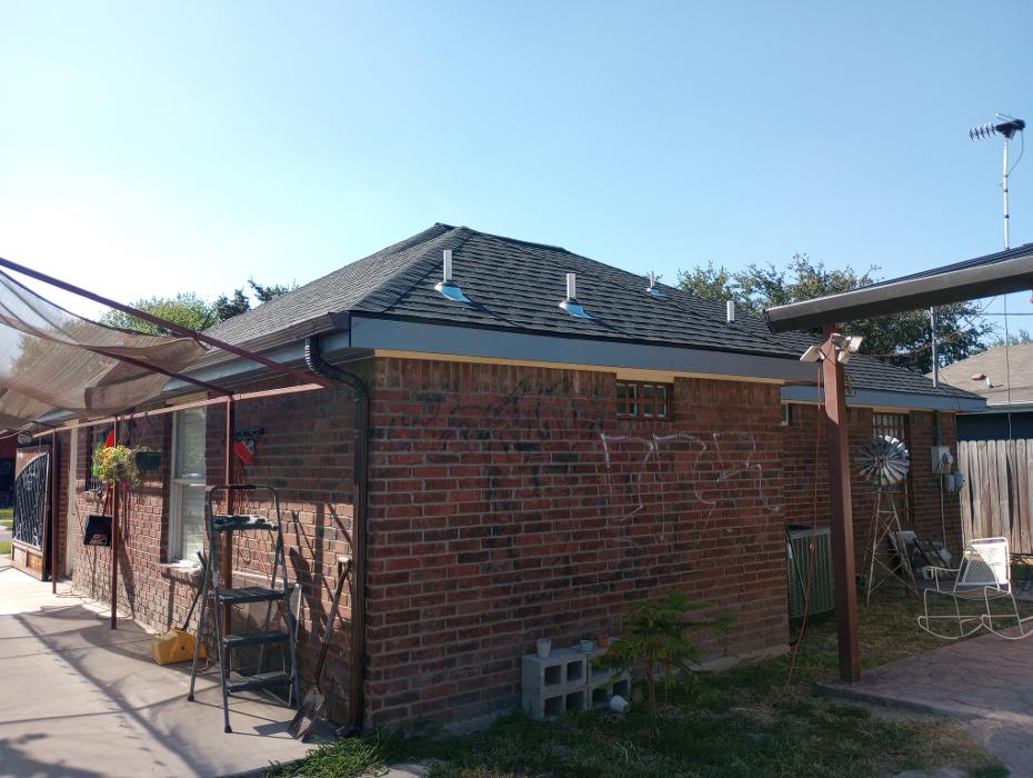 Lone Star Roofing N Solar - McAllen, TX