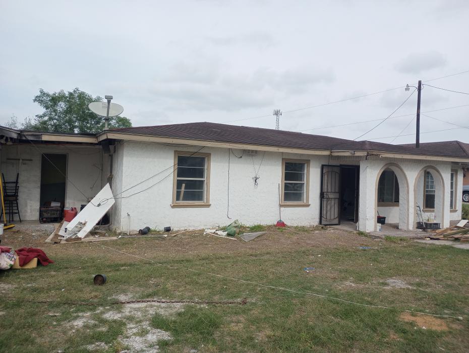 Lone Star Roofing N Solar - McAllen, TX