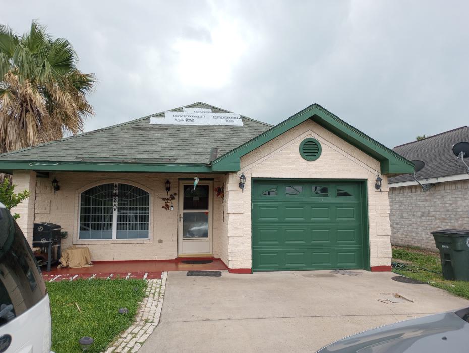 Lone Star Roofing N Solar - McAllen, TX