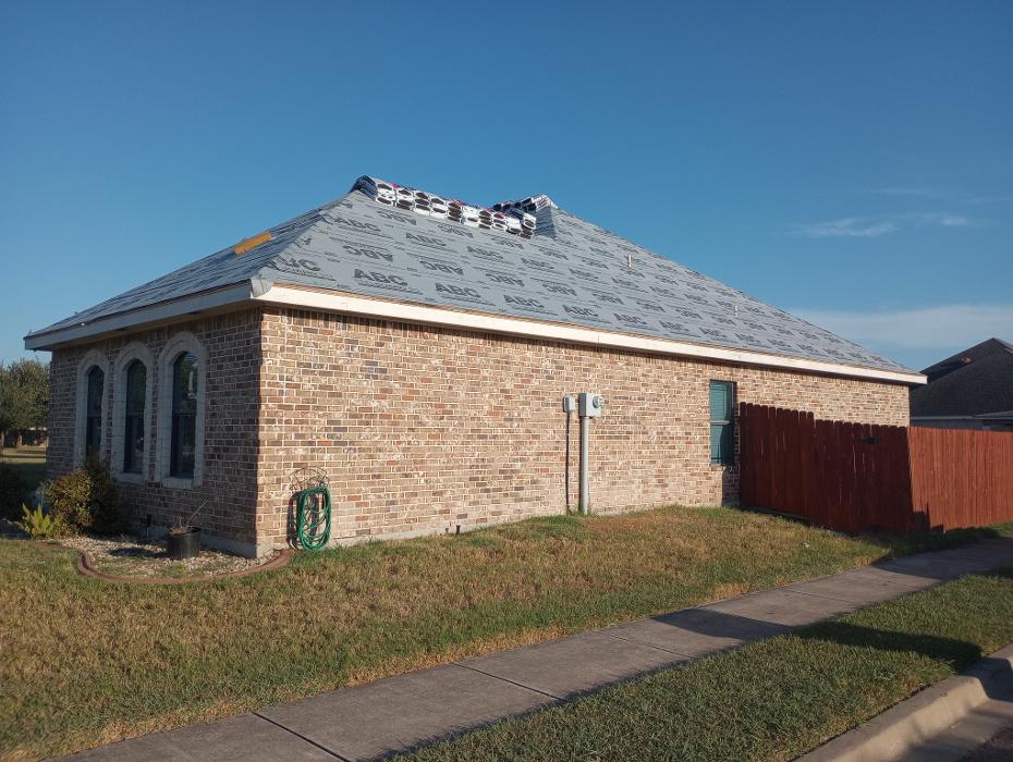 Lone Star Roofing N Solar - McAllen, TX