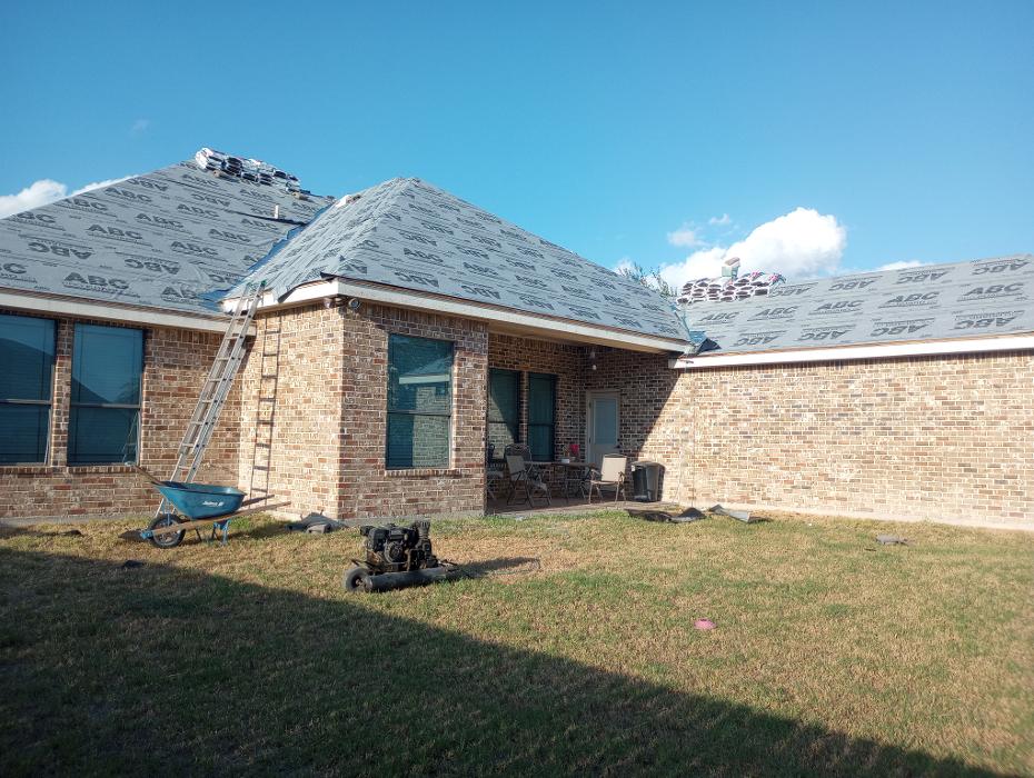 Lone Star Roofing N Solar - McAllen, TX